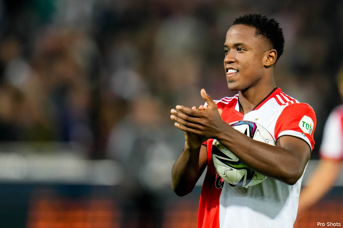 'Feyenoord verwacht aanblijven Sinisterra' (update)