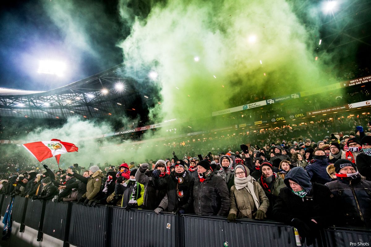 Mossou bezoekt Rotterdam en De Kuip: ''Hét voetbalstadion van Nederland''