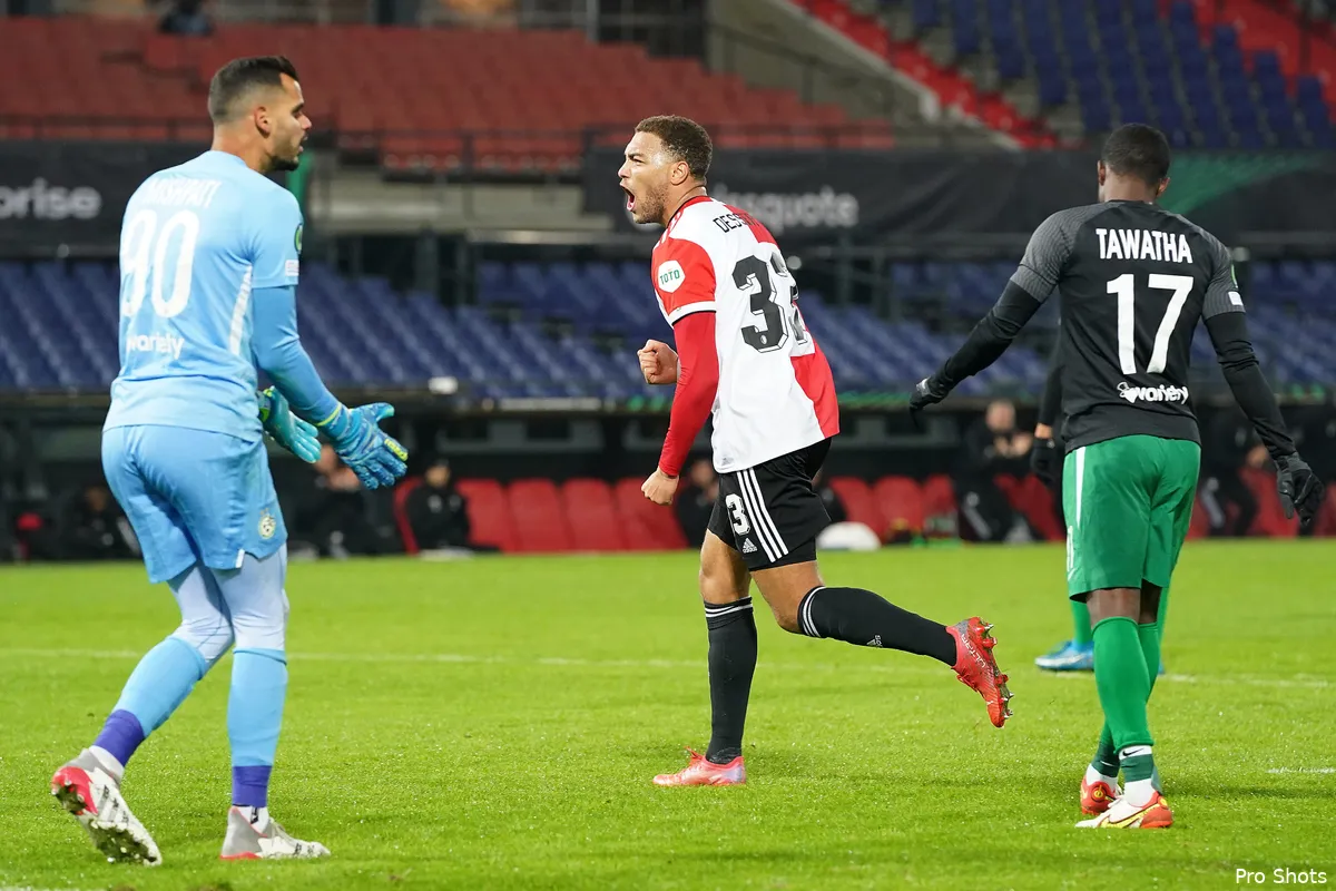 Van der Gijp over 'echte spits' Dessers: "Steeds op goede plek"