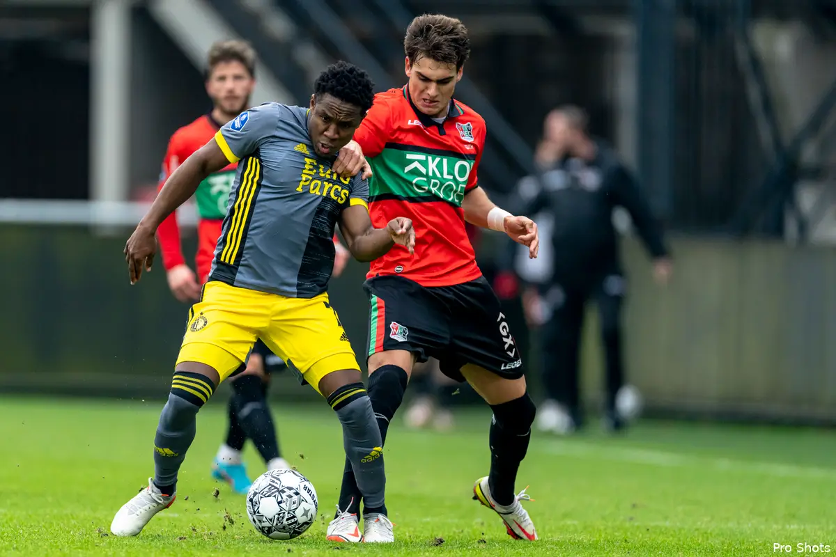 Vermoedelijke opstelling: Sinisterra in de basis