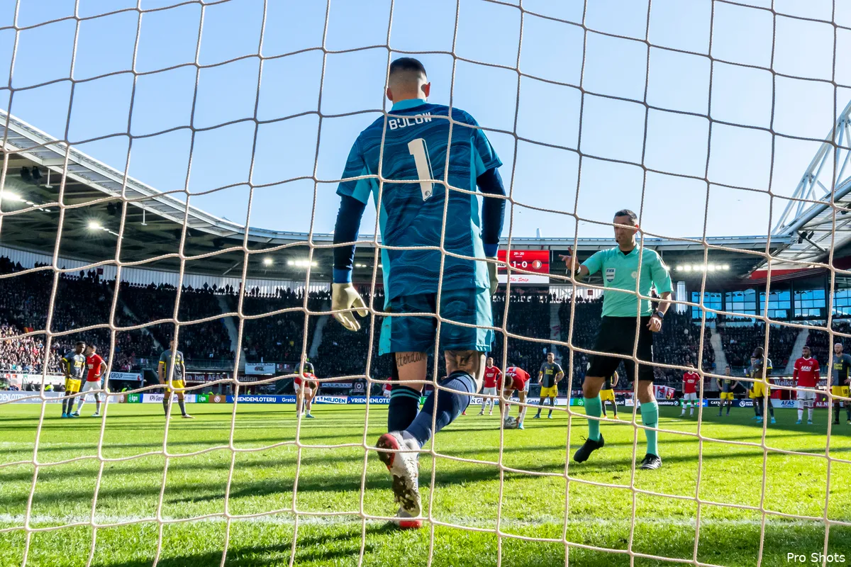 Van Hanegem: ''De eerste penalty kon Higler wel geven''