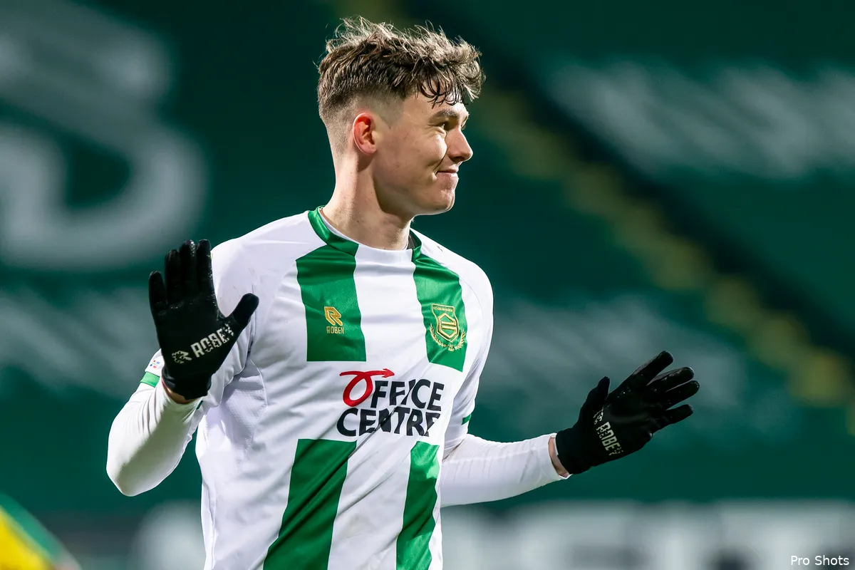 'Strand Larsen moet Dessers opvolgen bij Feyenoord'