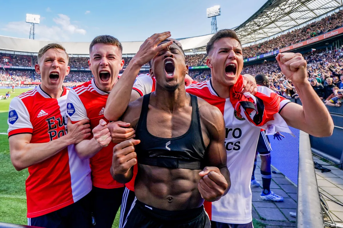 Sinisterra verkozen tot FR12 Speler van het Jaar