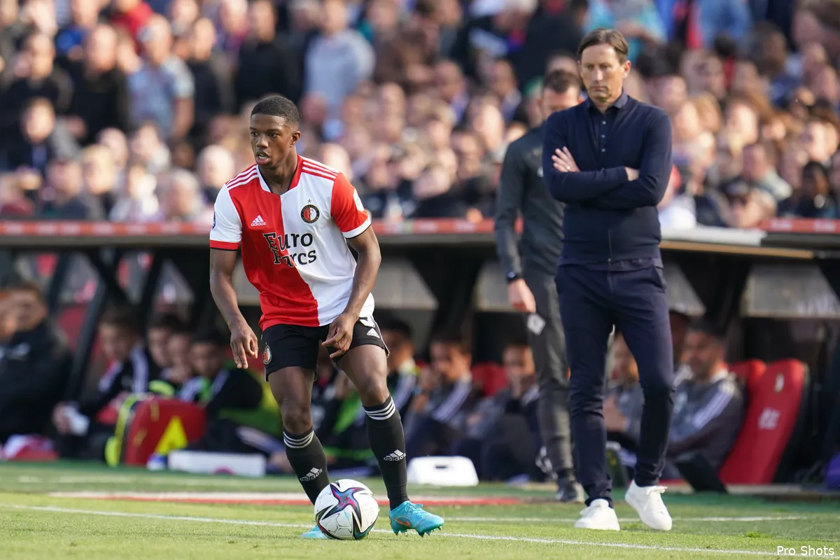 Malacia: ''Ik probeer die jongens dan nog bij elkaar te houden''