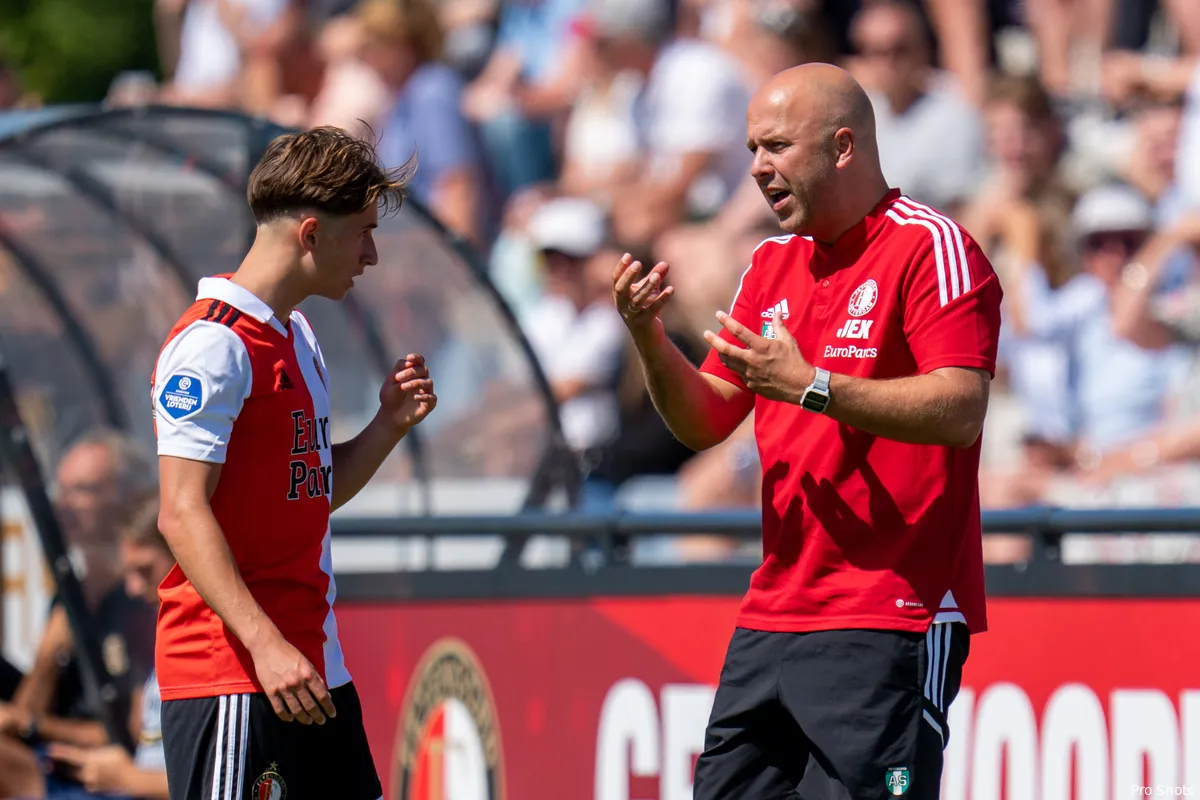 Slot: ''Ik heb het erover gehad met Giovanni van Bronckhorst''