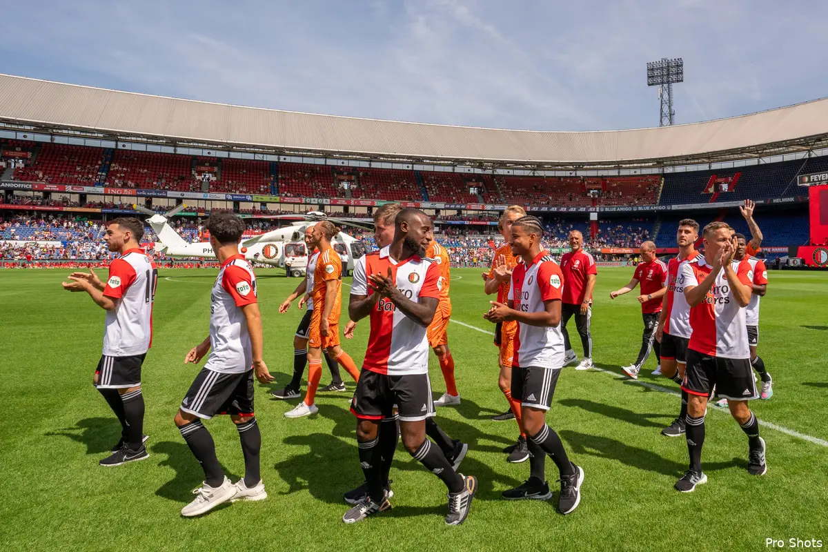 Van Dijk: "Zo'n fantastisch seizoen betaalt zich natuurlijk uit"