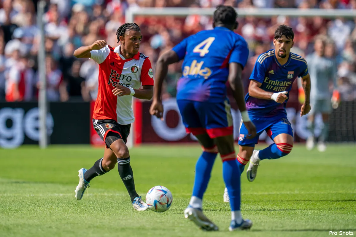 Afgelopen | Feyenoord - Olympique Lyon (0-2)