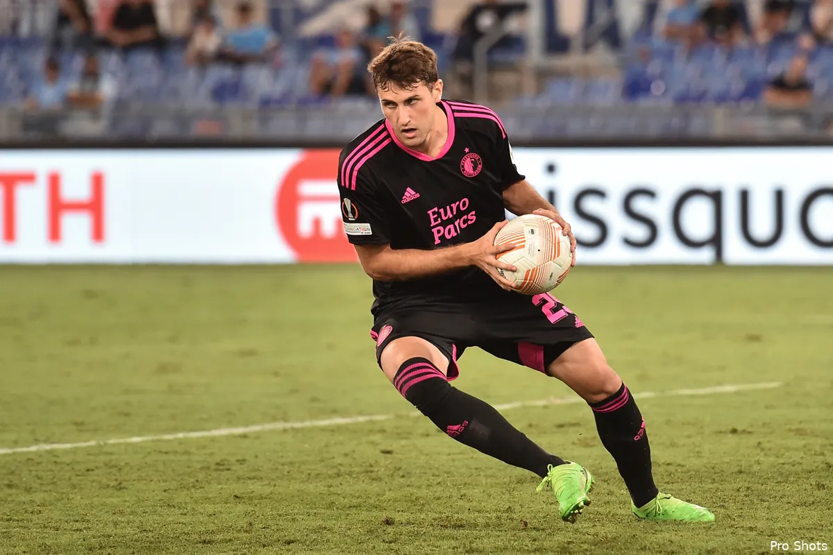 ''In Mexico leerde ik altijd dat de spits hem moest nemen''