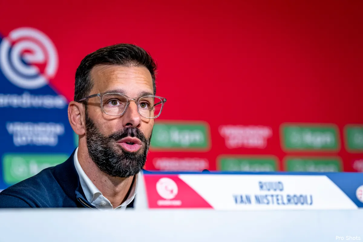 Van Nistelrooij ziet Feyenoord ruim winnen: ''Kunnen onze borst natmaken''