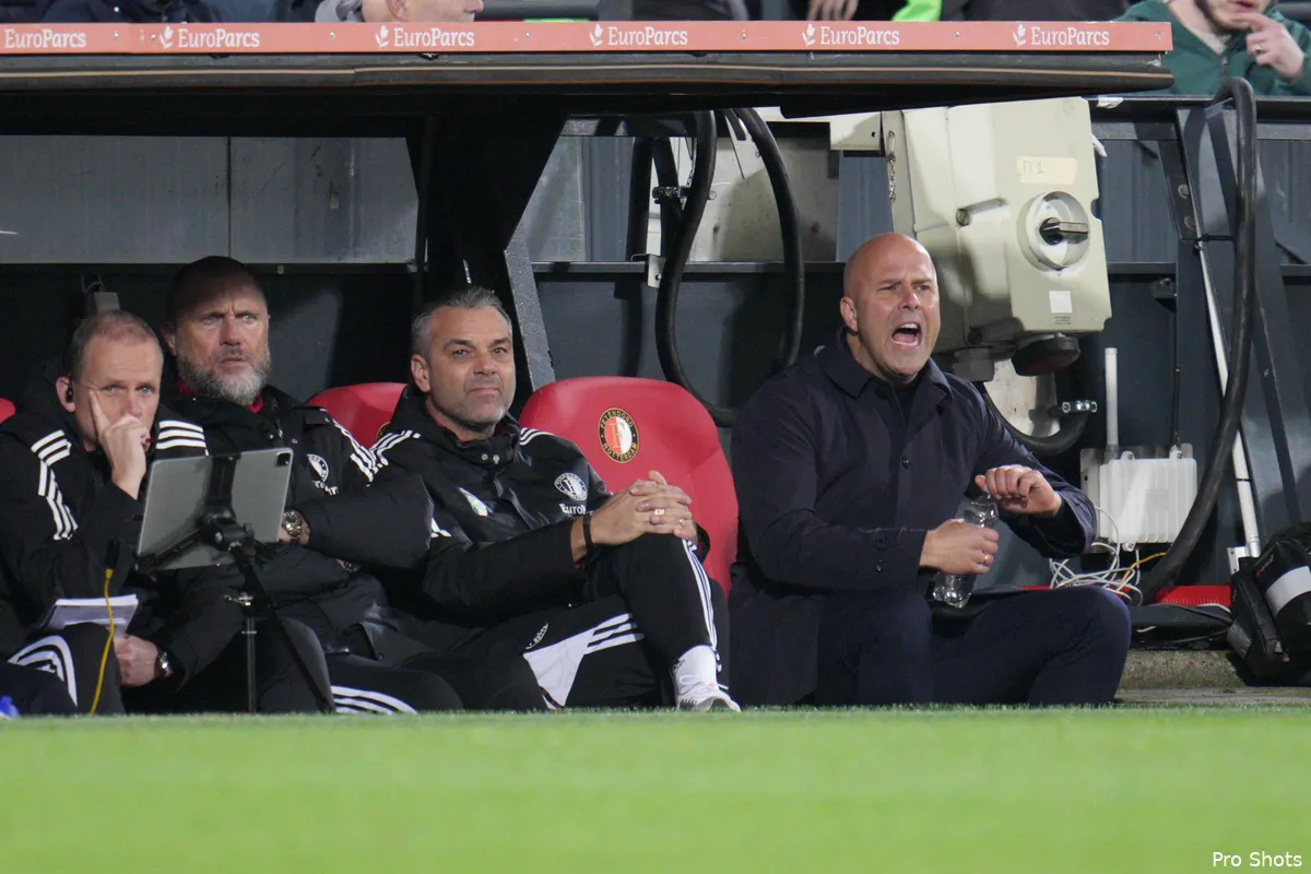 Slot geeft update over blessure van Hancko en is heel tevreden over Wieffer