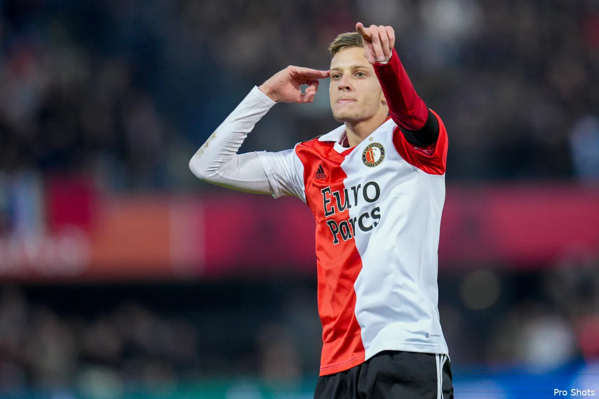 'Feyenoord rekent op langer verblijf Szymański'