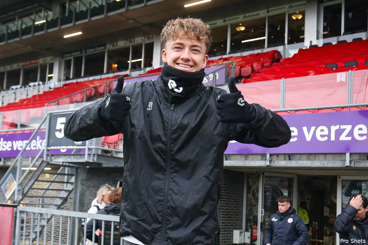 'Feyenoord gaat vanmiddag bod uitbrengen op Mijnans'