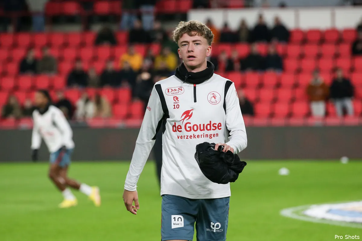 VI: Feyenoord bereidt bod voor op Mijnans