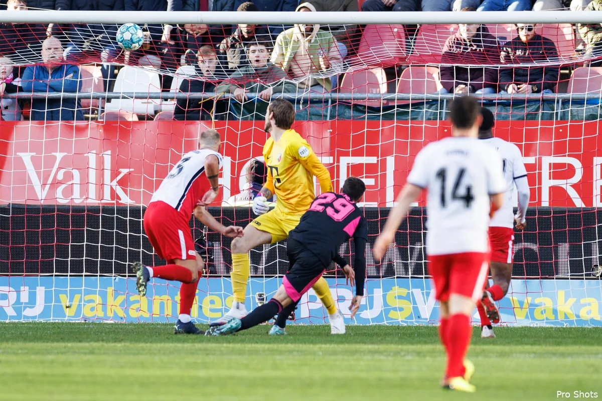 Nijhuis laat van zich horen na afgekeurde goal: "Prima beslissing"