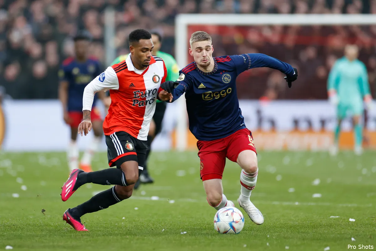 Van Hanegem: ''In balbezit komt hij nauwelijks in het stuk voor''