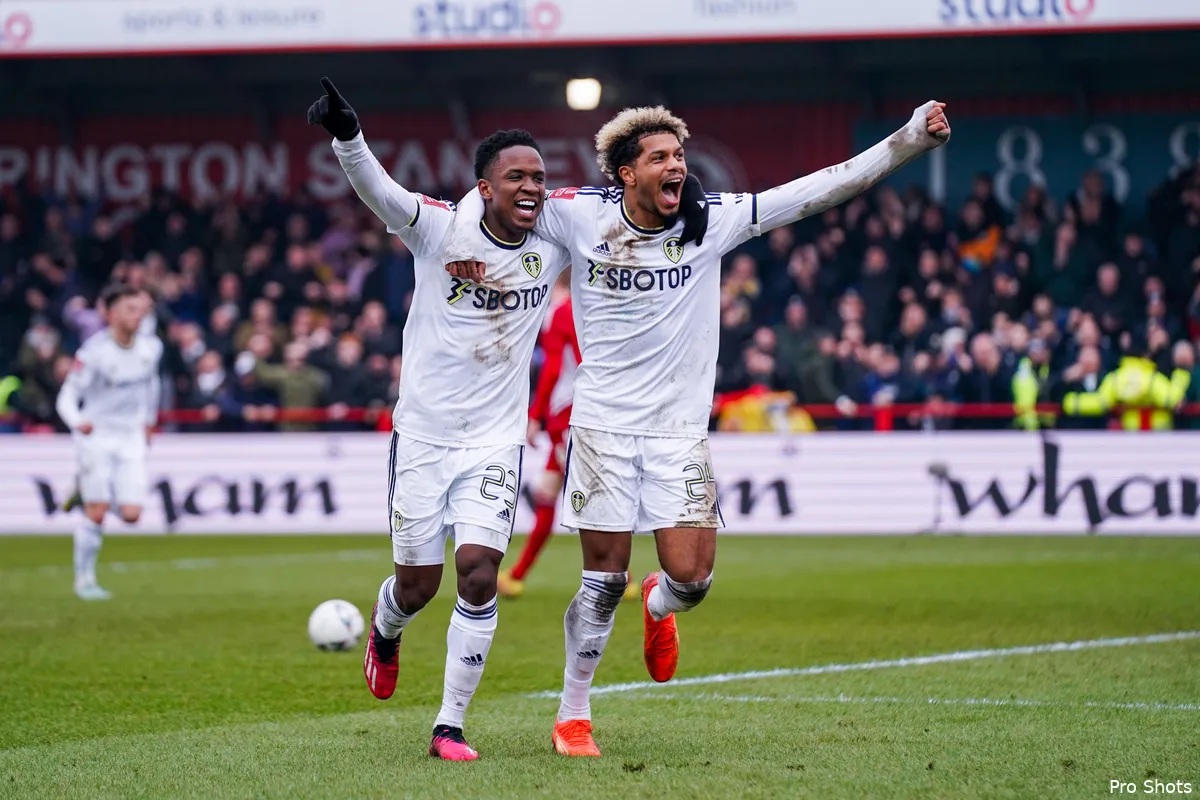 Sinisterra aan de zijlijn bij Leeds United door juridische kwestie