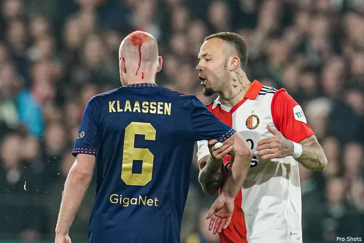 Feyenoord - Ajax gestaakt nadat Klaassen is geraakt
