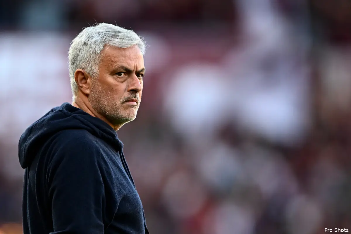 Mourinho traint met AS Roma niet in De Kuip