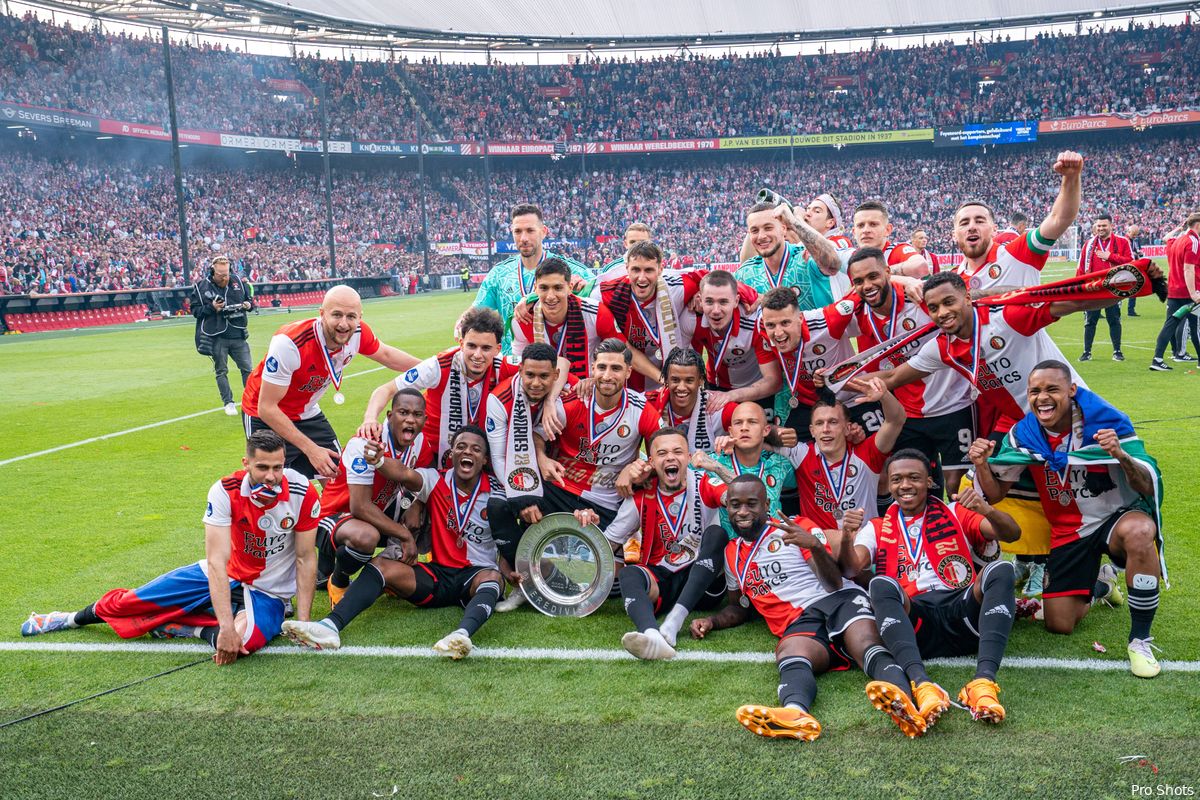 Feyenoord kampioen van Nederland na overwinning in De Kuip