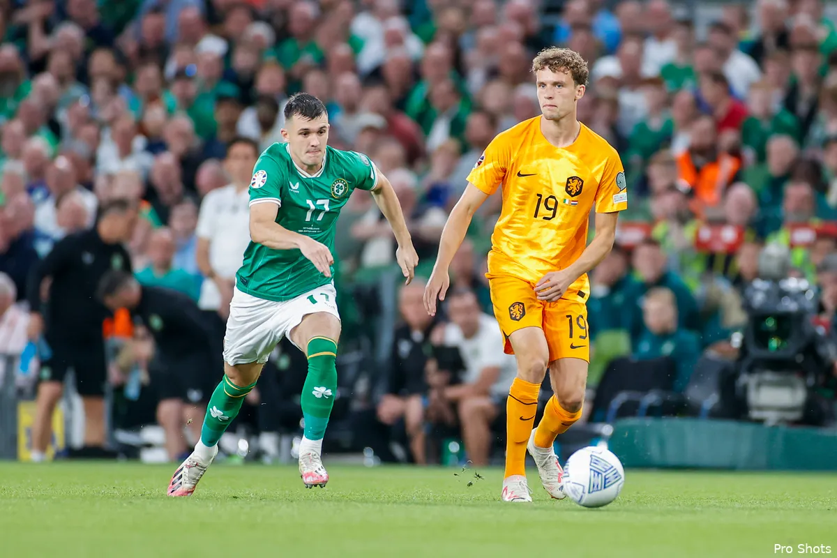 Oranje wint van Ierland; Wieffer in de rust gewisseld