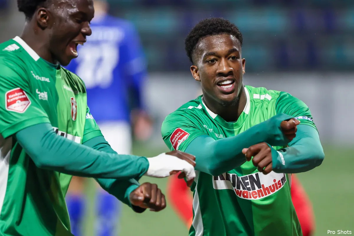 copyright proshots 24841624