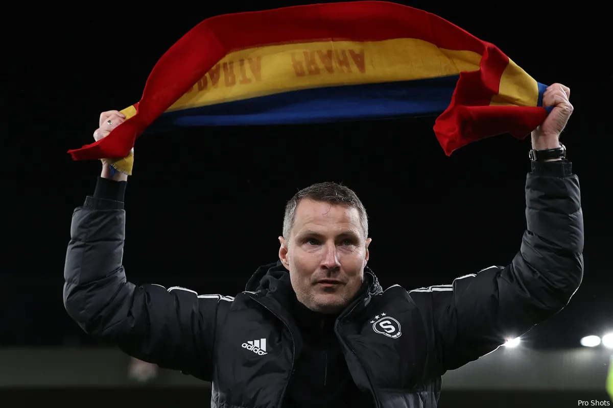 'Trainer Priske weigert te reageren op Feyenoord-geruchten'
