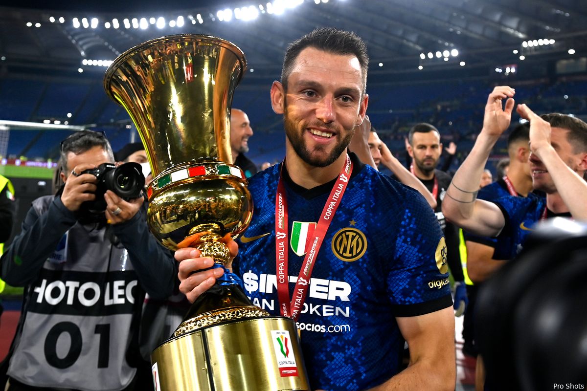 Oud-Feyenoorder De Vrij wint Coppa Italia met Inter