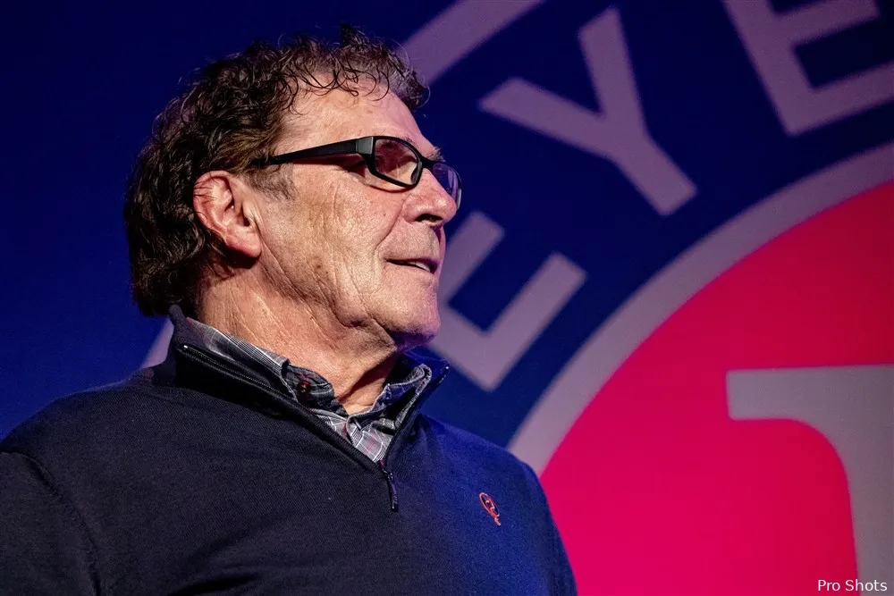 Van Hanegem: ''Wieffer is een prima speler en kan het ook zonder Kökcü''