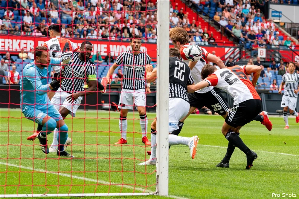 Feyenoord verliest oefenwedstrijd van PAOK Saloniki