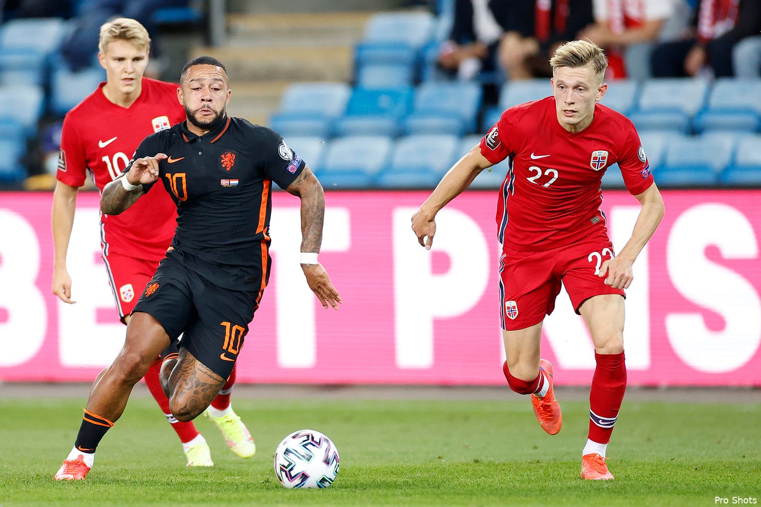Bijlow debuteert met gelijkspel in Oranje
