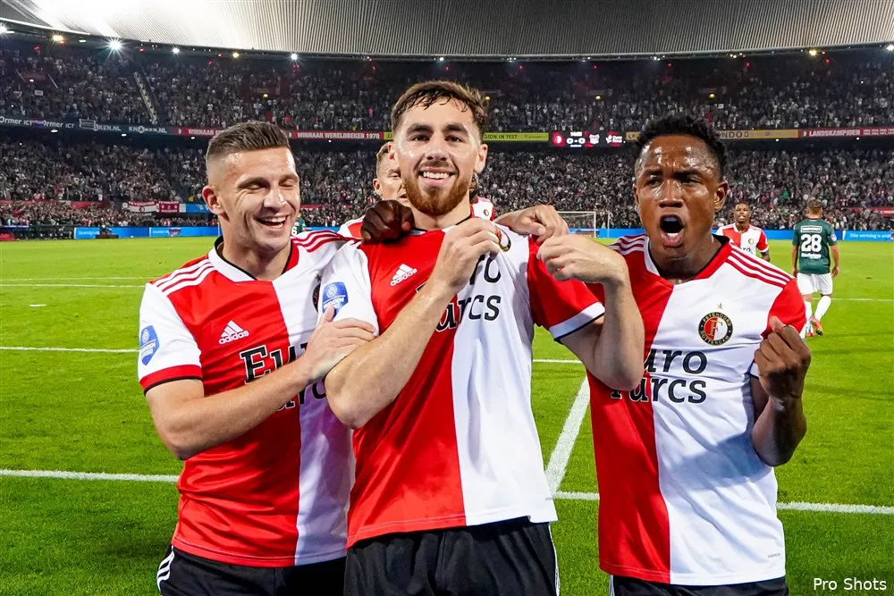 Feyenoord ontsnapt op krankzinnige avond tegen NEC