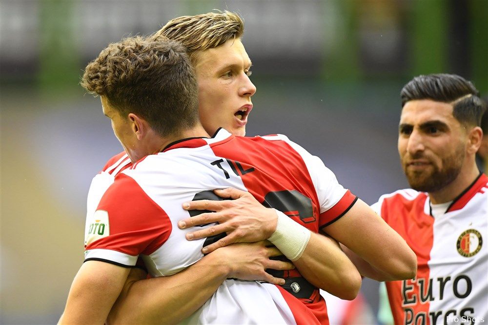 Slordig en vermoeid Feyenoord gaat onderuit in Arnhem