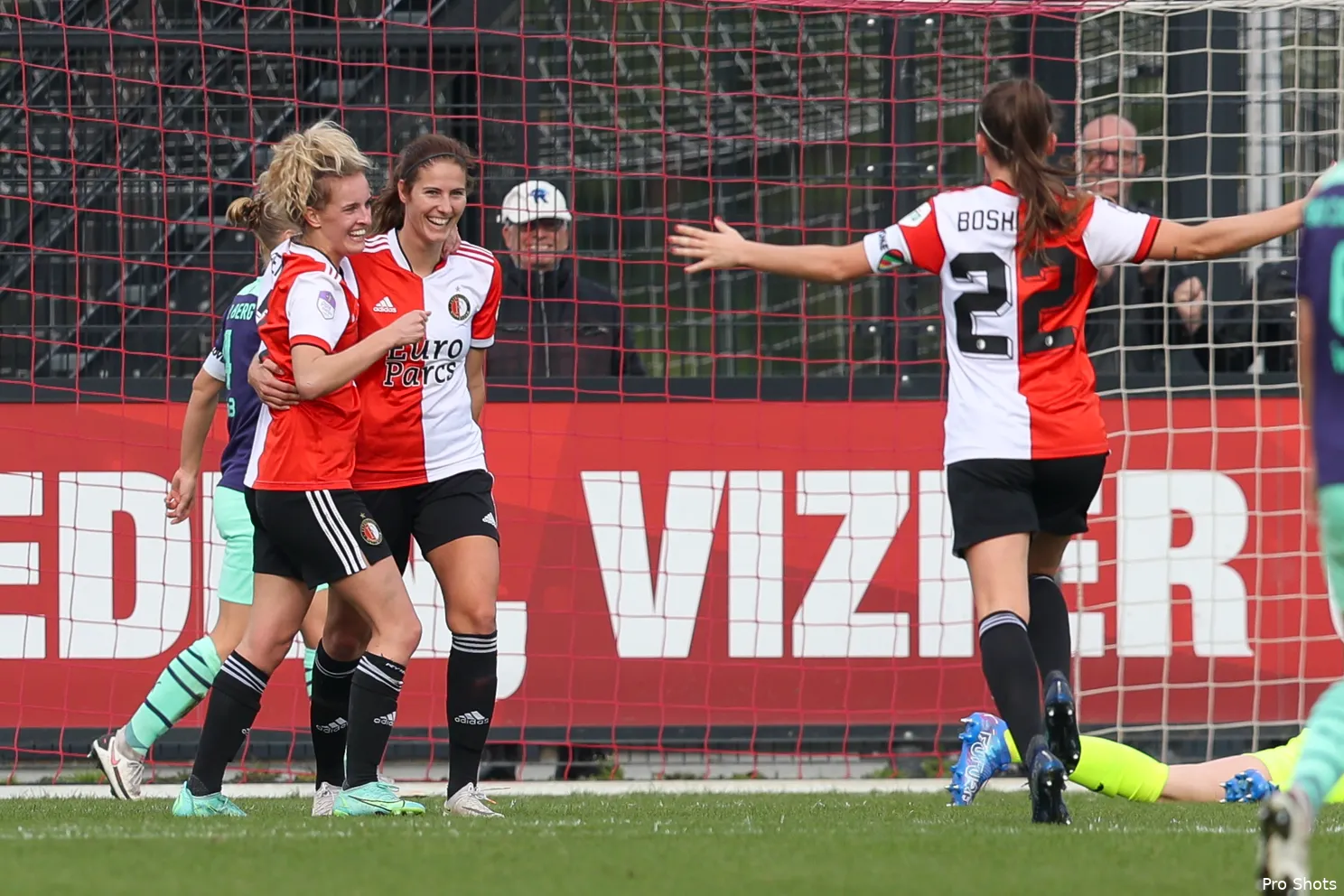 Rijsdijk over debuut Feyenoord Vrouwen: “Trots hoe we ons hebben neergezet”