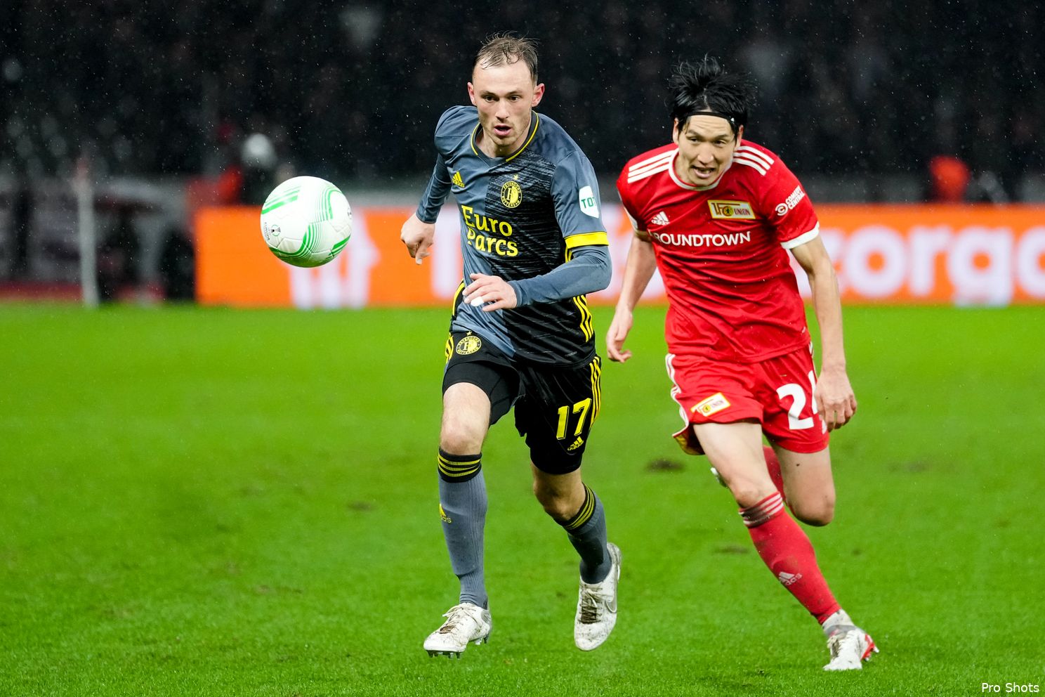 Stem nu op jouw FR12 Speler van de Maand november