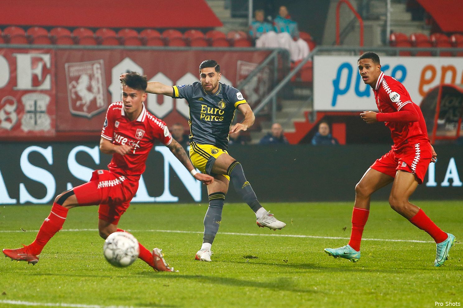 Rampscenario voor Feyenoord met verlenging en uitschakeling