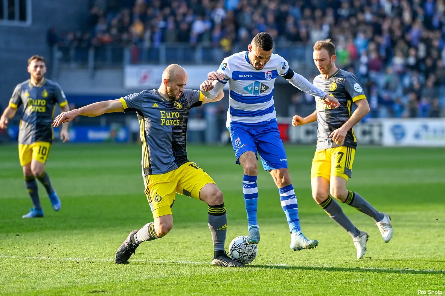 De Statistieken: Trauner en Sinisterra lichtpuntjes bij slordig Feyenoord
