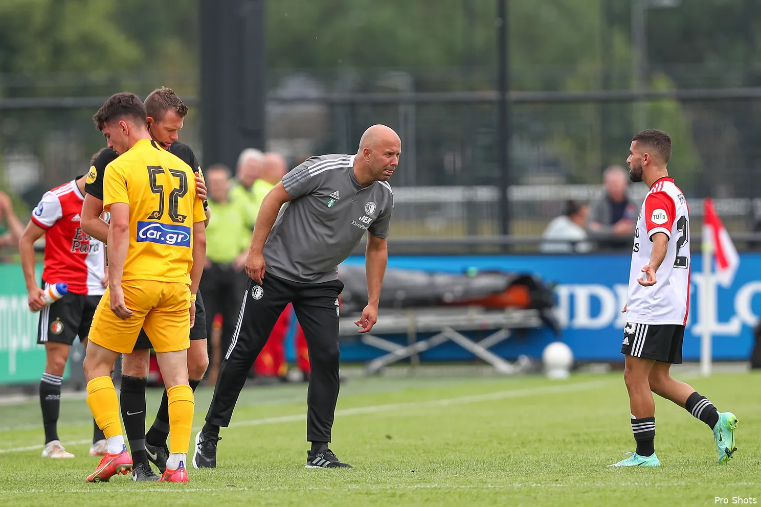 Longread | Azarkan: “De KKD zou elke jonge speler bij Feyenoord goed doen”