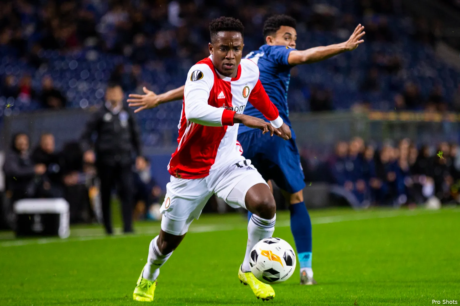 Bakkati: "Sinisterra en Malacia kunnen juist dóór de druk slagen in Engeland"