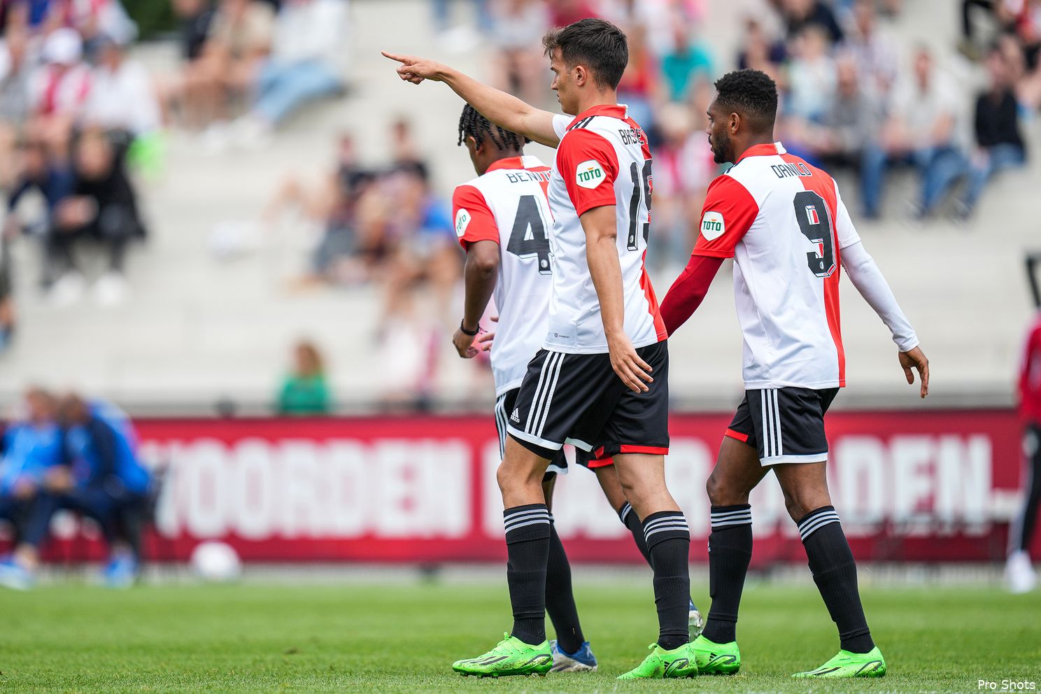 Afgelopen | Feyenoord - NAC Breda (6-1)