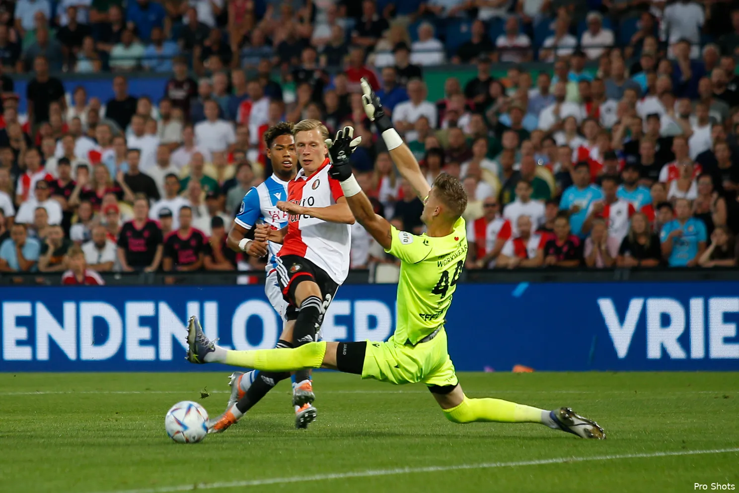 Feyenoord speelt gelijk tegen stug Heerenveen