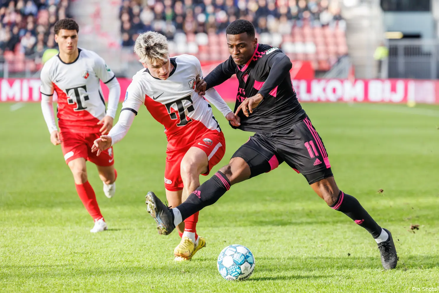Jahanbakhsh bezorgt Feyenoord een punt op bezoek bij FC Utrecht
