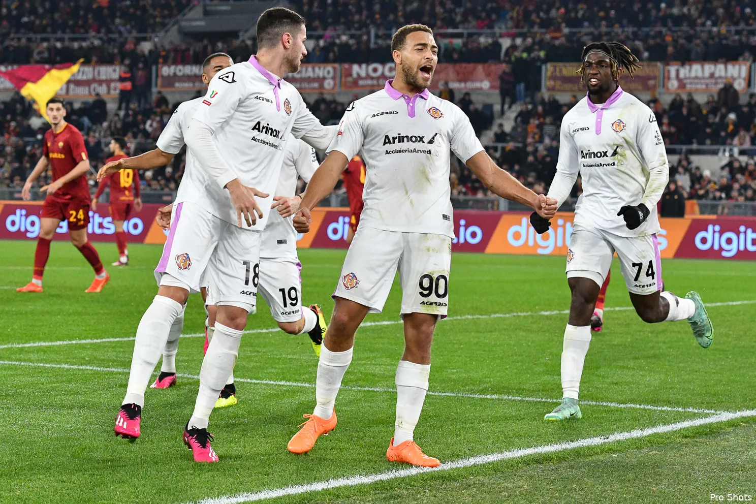 Dessers is lovend: ''Heel knap hoe Gimenez het nu doet''