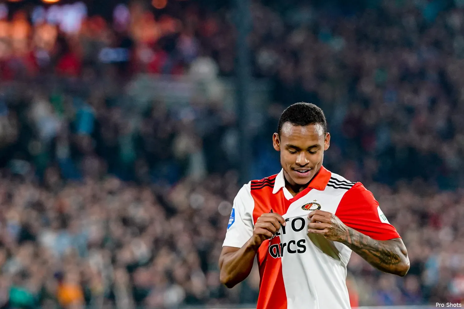 Stem nu op jouw FR12 Speler van de Maand april