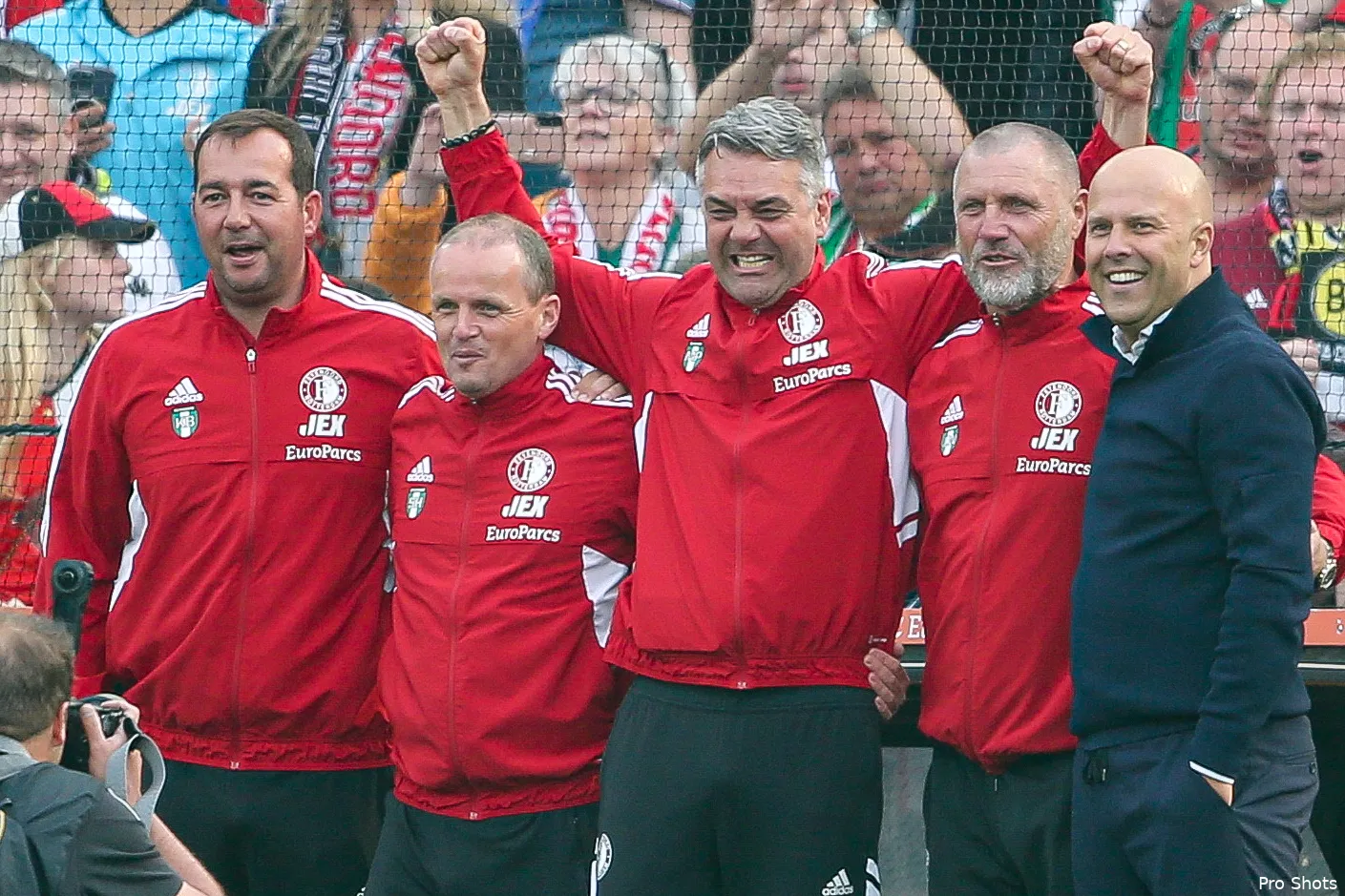 Khalid Benlahsen neemt na tien seizoenen afscheid van Feyenoord