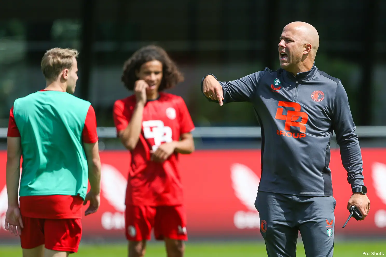 MATCHDAY! Feyenoord speelt eerste oefenwedstrijd tijdens voorbereiding