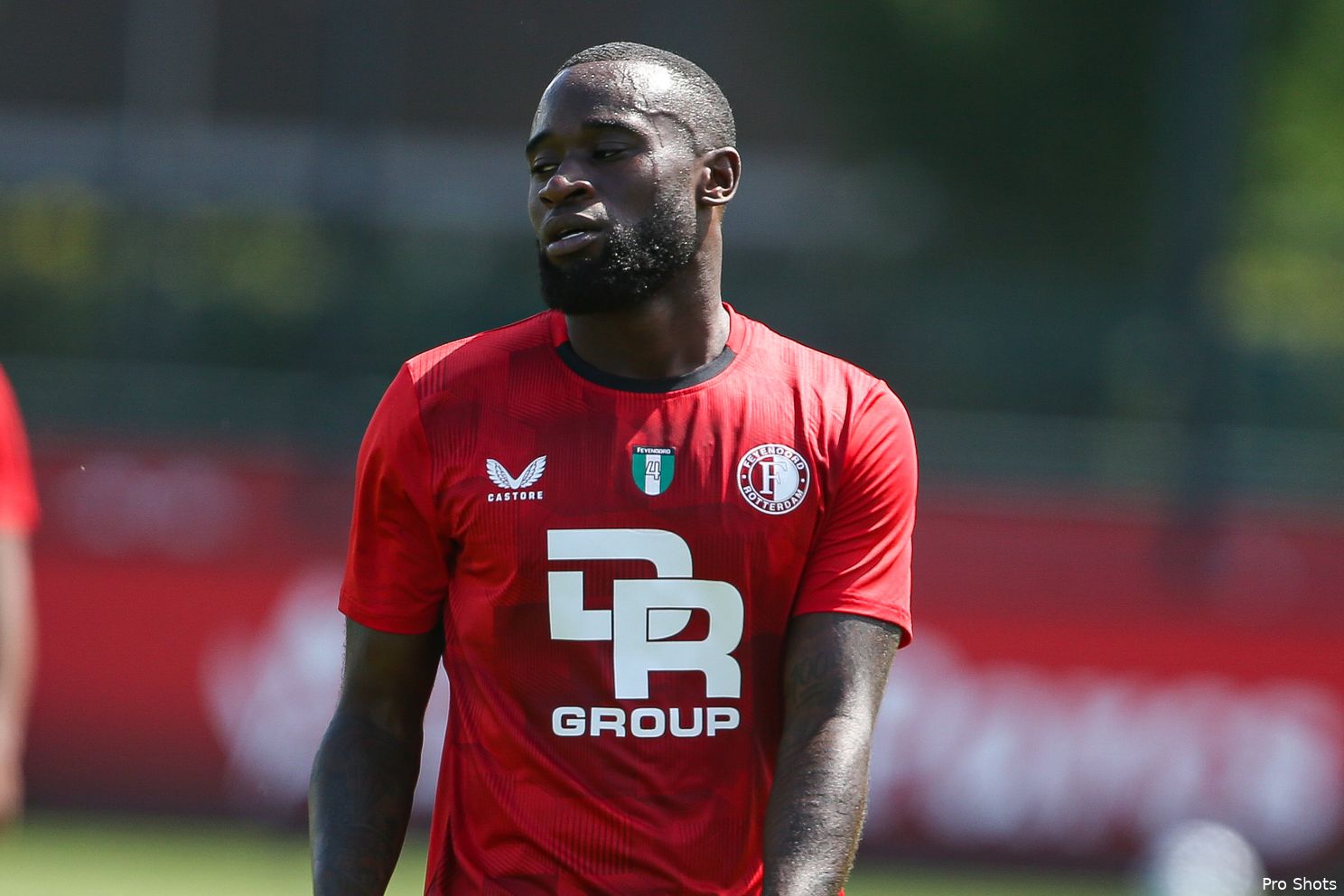 Internationals sluiten aan tijdens eerste openbare training Feyenoord