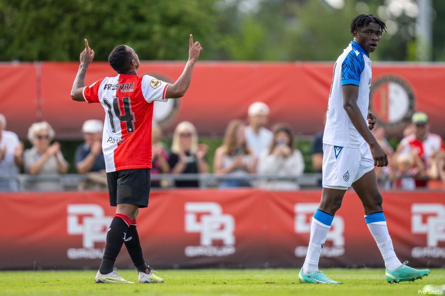 Feyenoord maakt met internationals indruk tegen Club Brugge