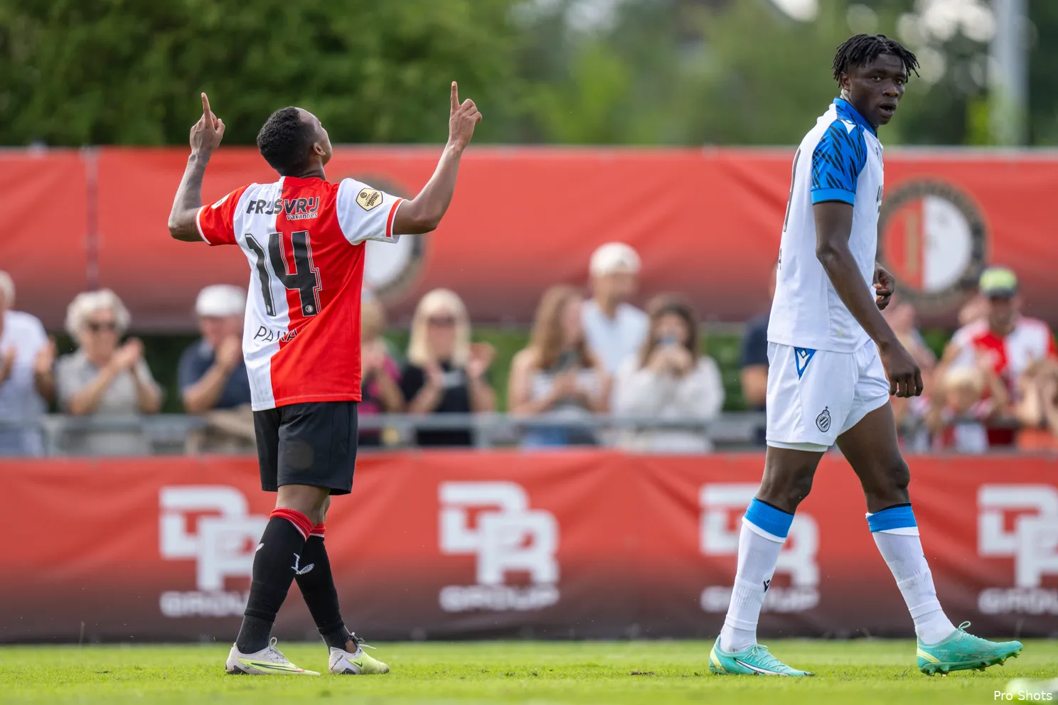 Feyenoord maakt met internationals indruk tegen Club Brugge