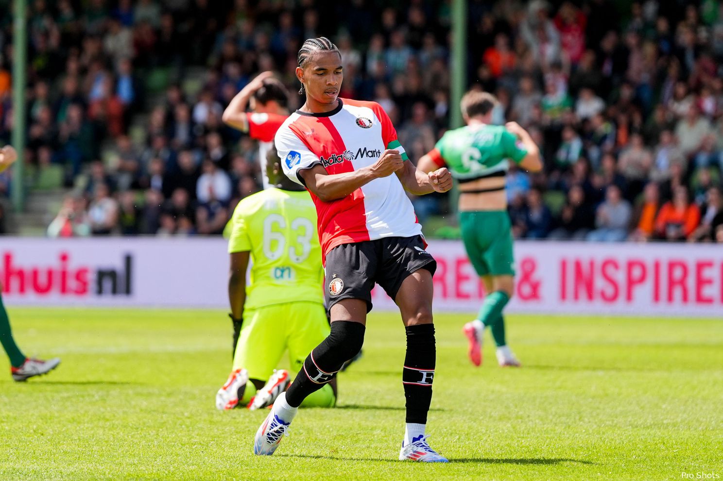 Feyenoord begint voorbereiding met overwinning op FC Dordrecht