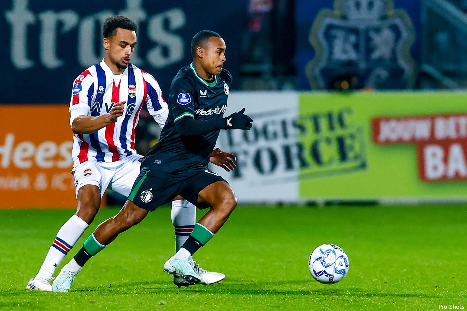 copyright proshots 27447103